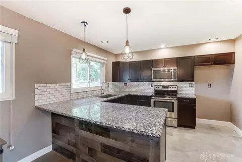2364 Whitlock Pl, Kettering, OH 45420 photo 7