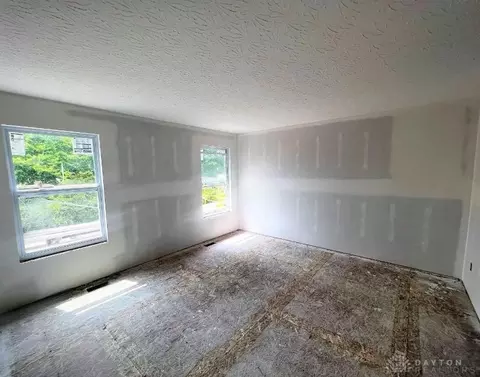 1907 Redbud Dr, Hamilton, OH 45013 photo 5