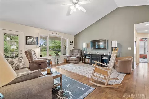 1045 Hickory Trl, Wilmington, OH 45177 photo 7