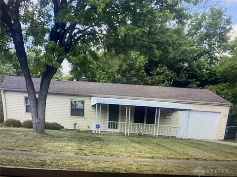 3555 Etter Dr, Dayton, OH 45416