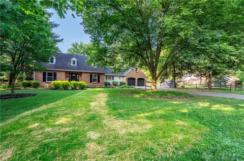 5108 Far Hills Ave, Dayton, OH 45429