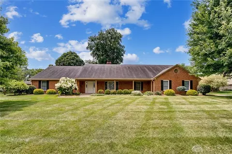2322 Georgeland Trl, Dayton, OH 45459