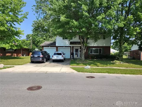 120 Catalpa Dr, Springboro, OH 45066