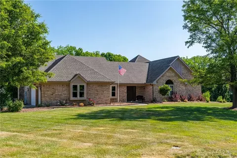 432 Ashton Ct, Beavercreek, OH 45434