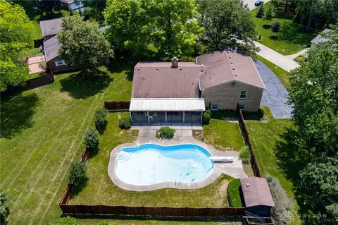 5301 Rahndale Pl, Kettering, OH 45429