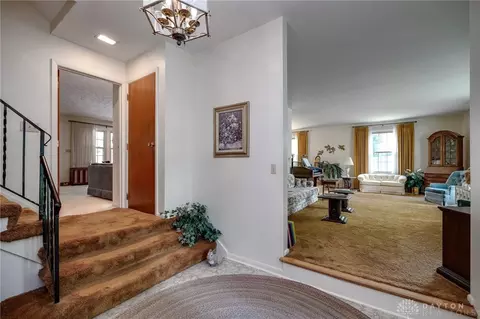 5301 Rahndale Pl, Kettering, OH 45429 photo 9