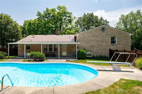 5301 Rahndale Pl, Kettering, OH 45429 photo 3