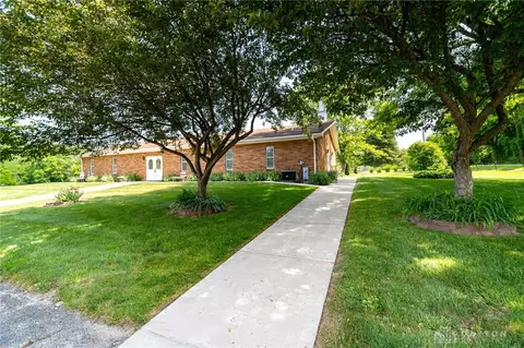 2157 Schnebly Rd, Spring Valley, OH 45370 photo 2