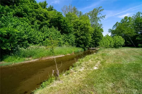 2157 Schnebly Rd, Spring Valley, OH 45370 photo 11