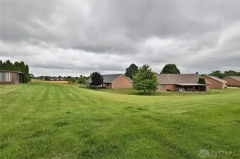1820 Berwick Dr, Springfield, OH 45503 photo 25