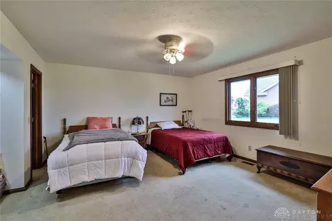 1820 Berwick Dr, Springfield, OH 45503 photo 16