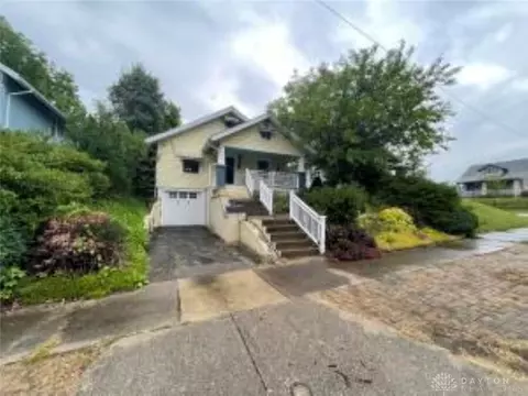 1331 Valley View Dr, Springfield, OH 45503 photo 2
