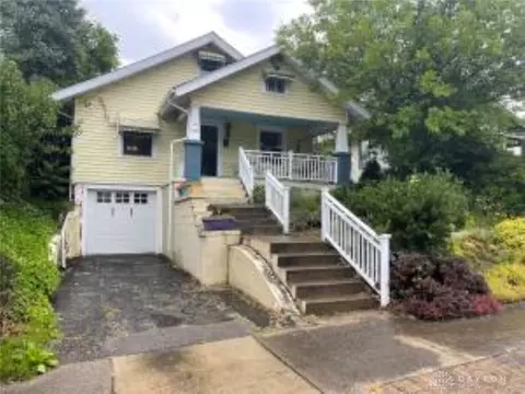 1331 Valley View Dr, Springfield, OH 45503