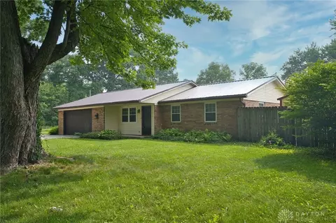 4960 Poppa Dr, Dayton, OH 45424