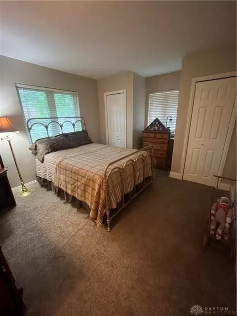 118 Castle Dr, Kettering, OH 45429 photo 23