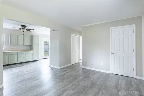 2437 N Aragon Ave, Dayton, OH 45420 photo 4