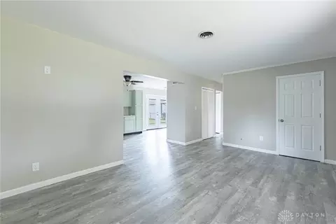 2437 N Aragon Ave, Dayton, OH 45420 photo 5
