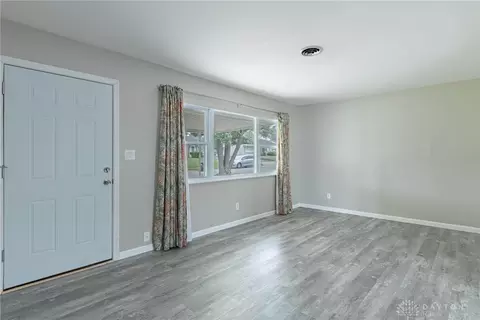 2437 N Aragon Ave, Dayton, OH 45420 photo 3