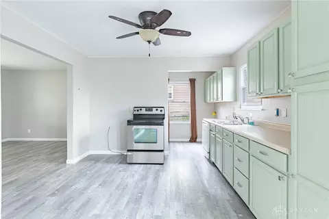 2437 N Aragon Ave, Dayton, OH 45420 photo 9