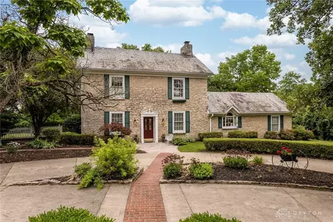 1120 E Xenia Dr, Fairborn, OH 45324
