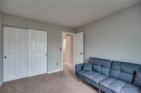 260 Queens Xing, Dayton, OH 45458 photo 33
