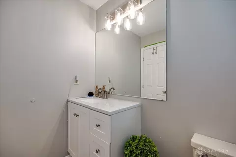260 Queens Xing, Dayton, OH 45458 photo 31