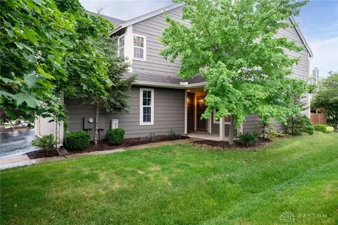 260 Queens Xing, Dayton, OH 45458