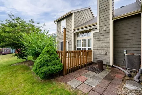 260 Queens Xing, Dayton, OH 45458 photo 37