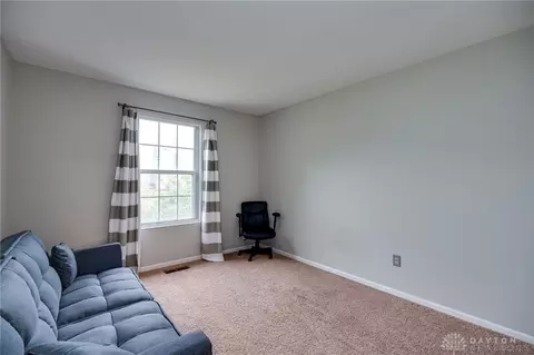260 Queens Xing, Dayton, OH 45458 photo 32