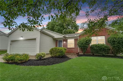 6845 Midnight Sun Dr, Hamilton Township, OH 45039