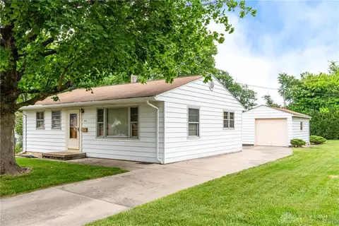 1028 Lexington Ave, Fairborn, OH 45324