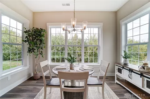 703 Doral Ct, Centerville, OH 45458 photo 17