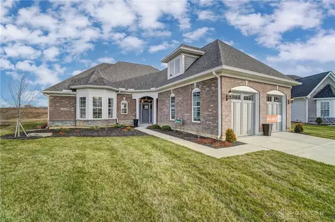 10227 Stetson Ct, Centerville, OH 45458