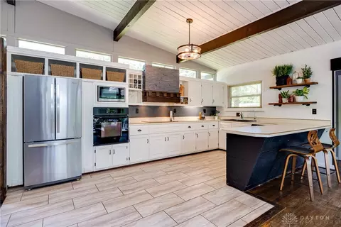 1100 Spruce Dr, Springfield, OH 45504 photo 8