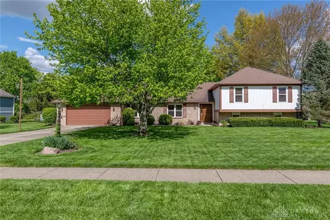10050 Settlement House Rd, Washington Township, OH 45458