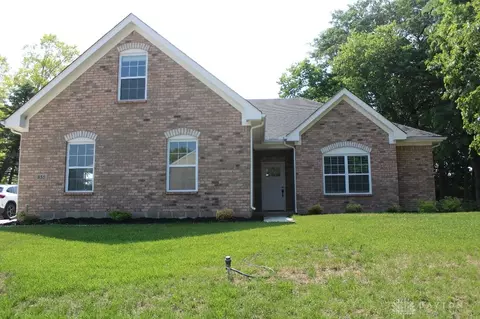 855 Belfast Dr, Dayton, OH 45440