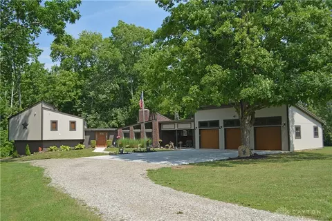 1305 S Main St, Springboro, OH 45066