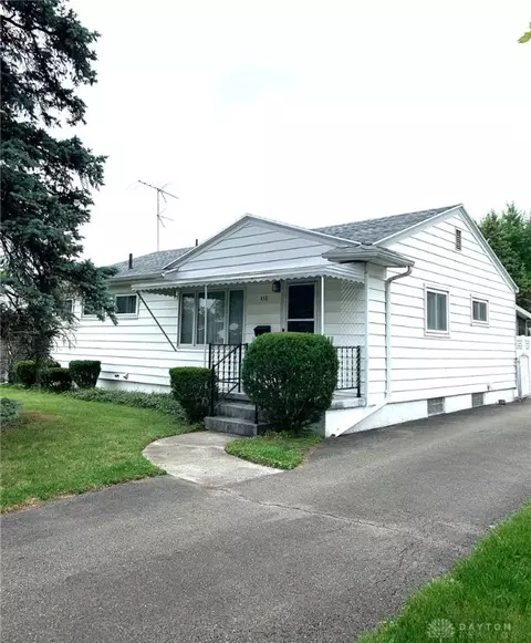 438 Twinning Dr, Dayton, OH 45431