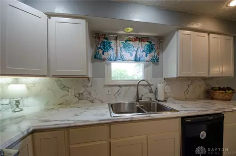855 E David Rd, Dayton, OH 45429 photo 22