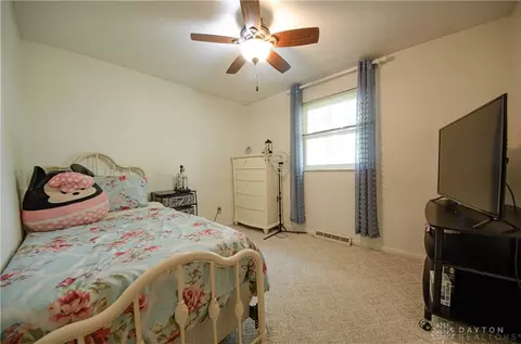 855 E David Rd, Dayton, OH 45429 photo 33