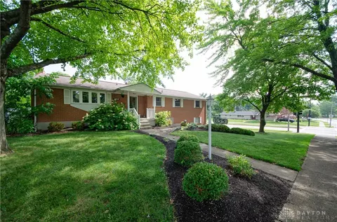 855 E David Rd, Dayton, OH 45429 photo 2