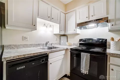 5625 E Coach Dr #H, Kettering, OH 45440 photo 9