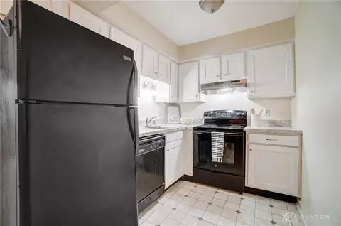 5625 E Coach Dr #H, Kettering, OH 45440 photo 8