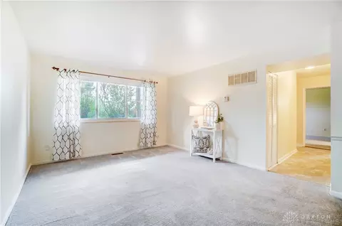 5625 E Coach Dr #H, Kettering, OH 45440 photo 5