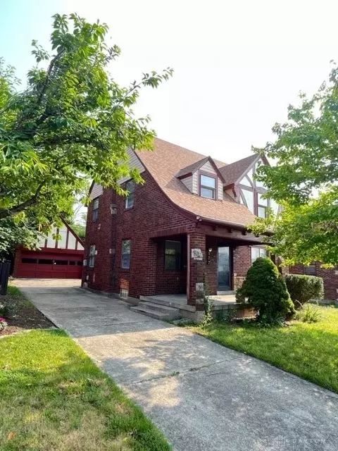 137 E Beechwood Ave, Dayton, OH 45405