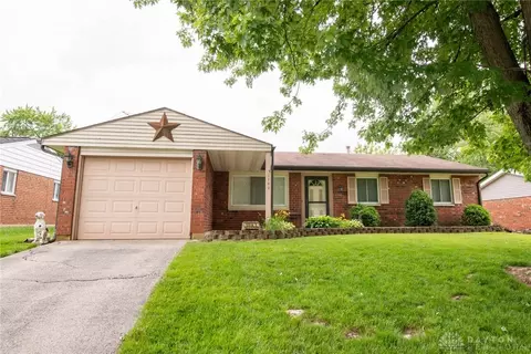 1162 Gettysburg Dr, Troy, OH 45373