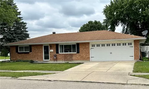 154 Antwerp Ave, Brookville, OH 45309