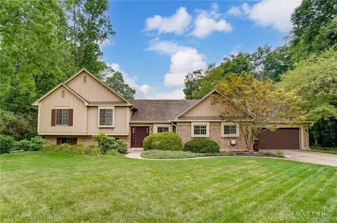 10117 Simms Station Rd, Washington Township, OH 45458