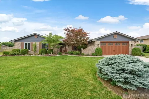 2434 Spicer Dr, Dayton, OH 45431