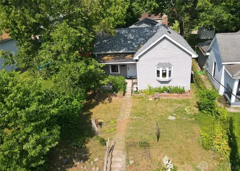 621 Malvern St, Middletown, OH 45042